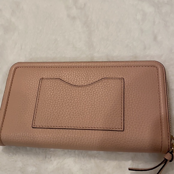 Tory Burch MultiZip Continental Wallet - Picture 5 of 9